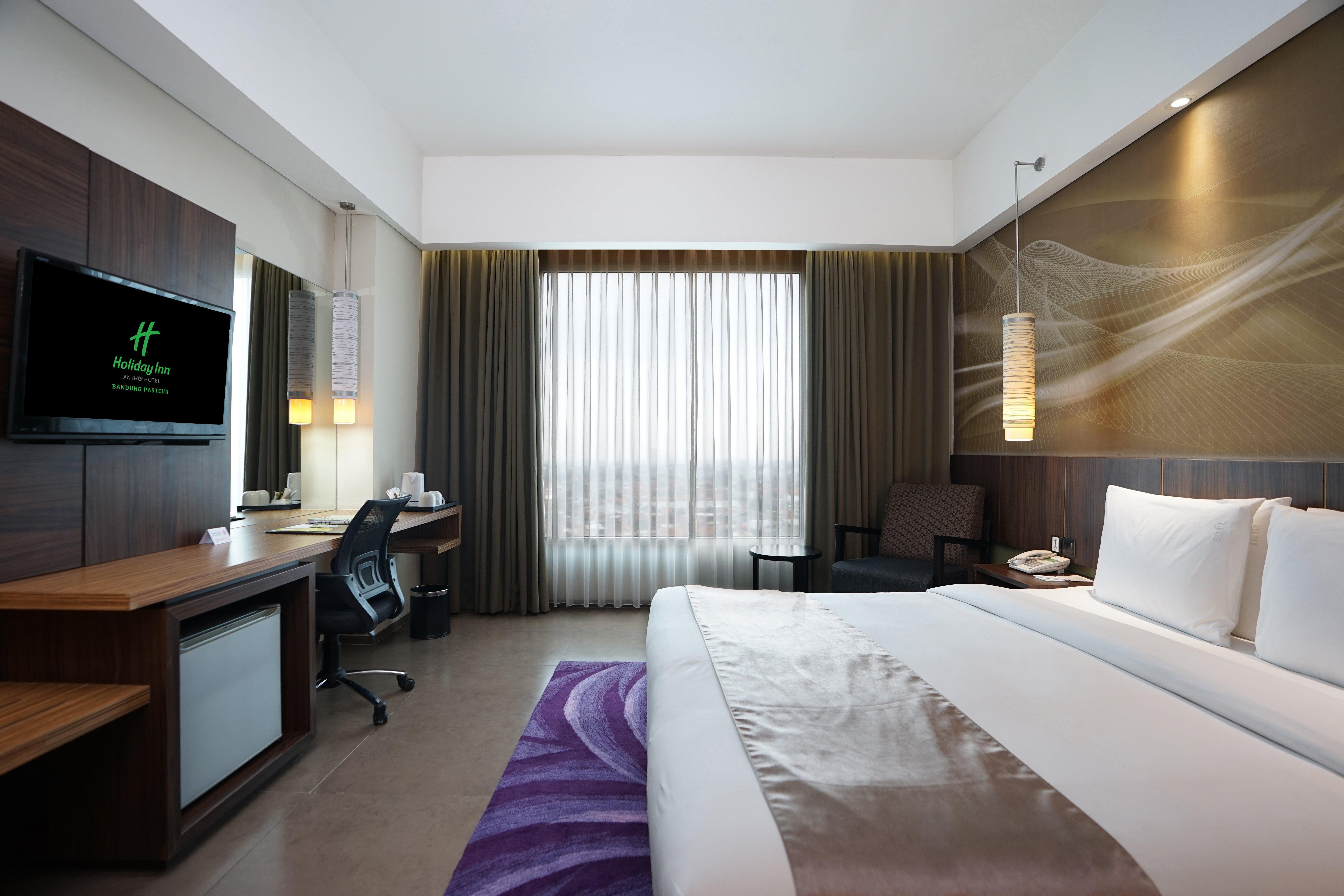 Holiday Inn Bandung Pasteur By Ihg Extérieur photo