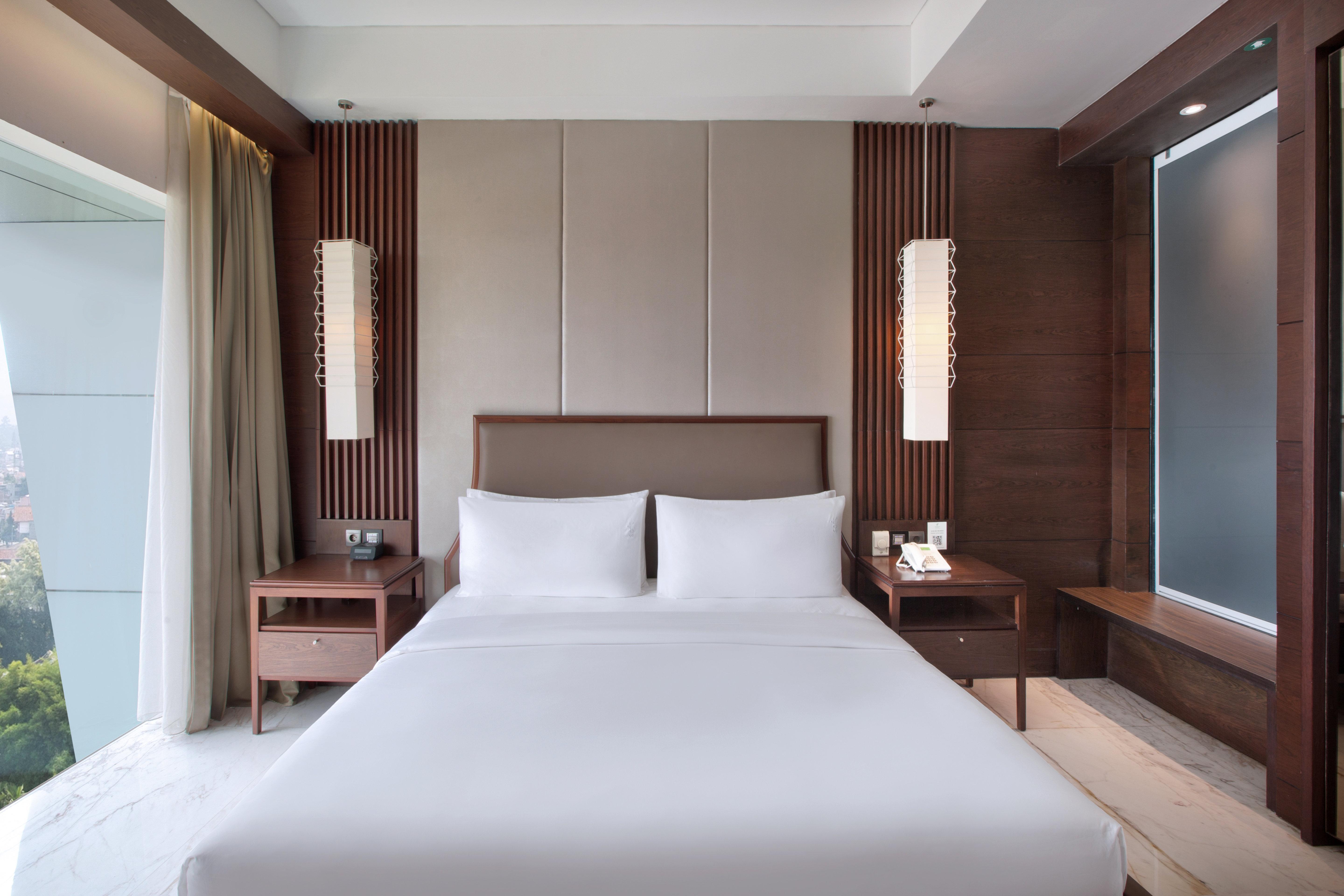 Holiday Inn Bandung Pasteur By Ihg Extérieur photo