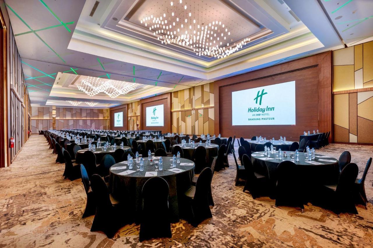 Holiday Inn Bandung Pasteur By Ihg Extérieur photo