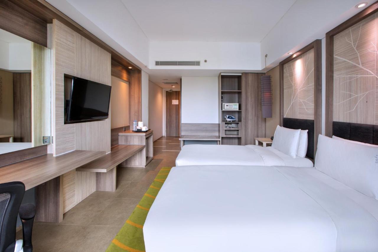 Holiday Inn Bandung Pasteur By Ihg Extérieur photo