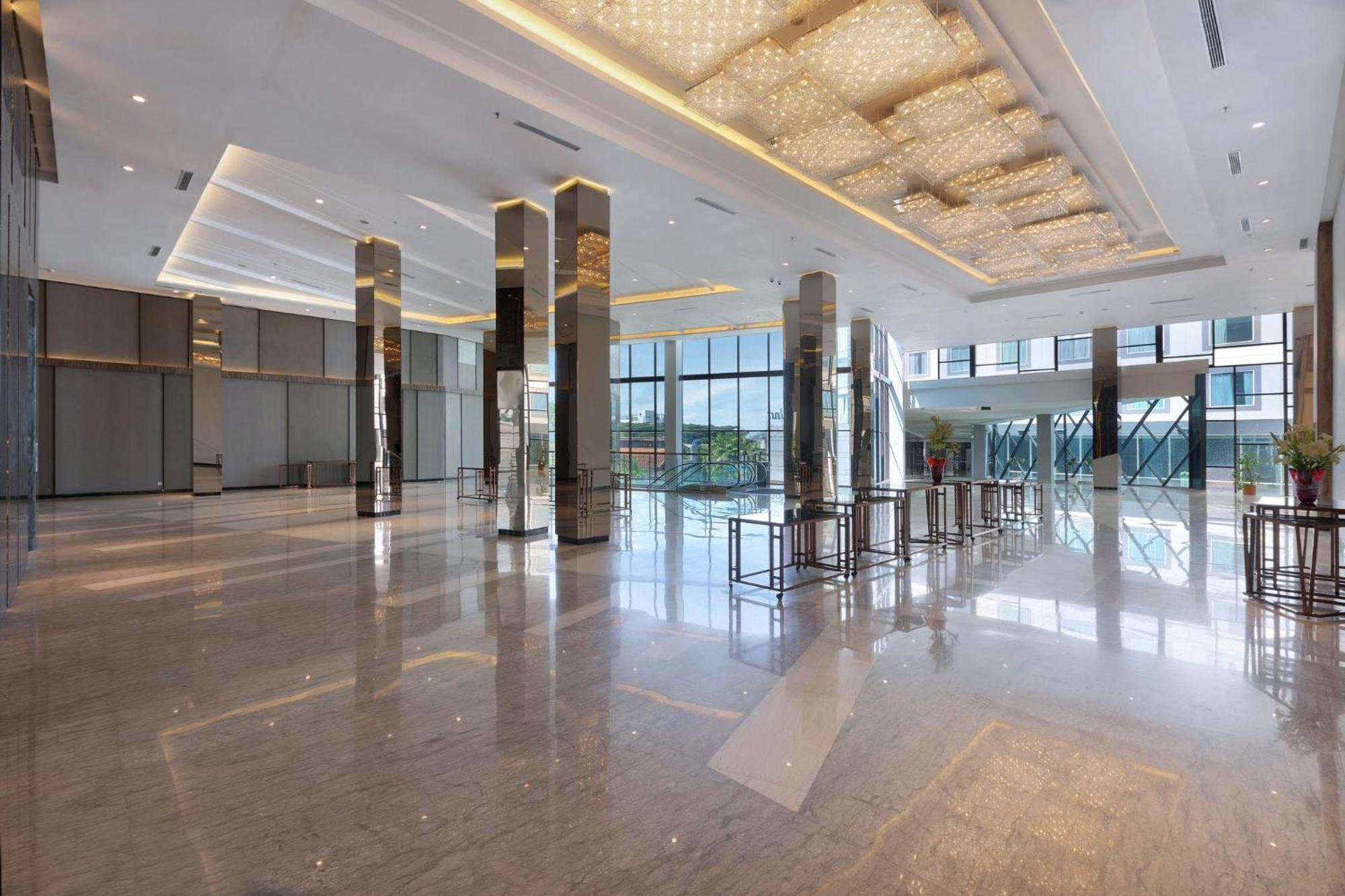 Holiday Inn Bandung Pasteur By Ihg Extérieur photo